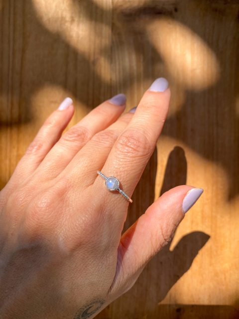 Anel Pedra da Lua Bolinha