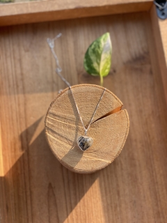 Pingente Coração de Quartzo turmalinado na internet