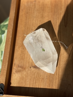 Pingente ponto de luz Peridoto - Flor do Mar