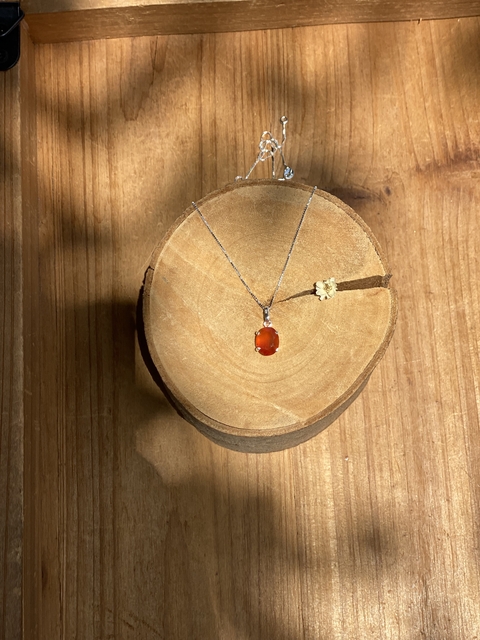 Pingente ponto de luz Cornalina