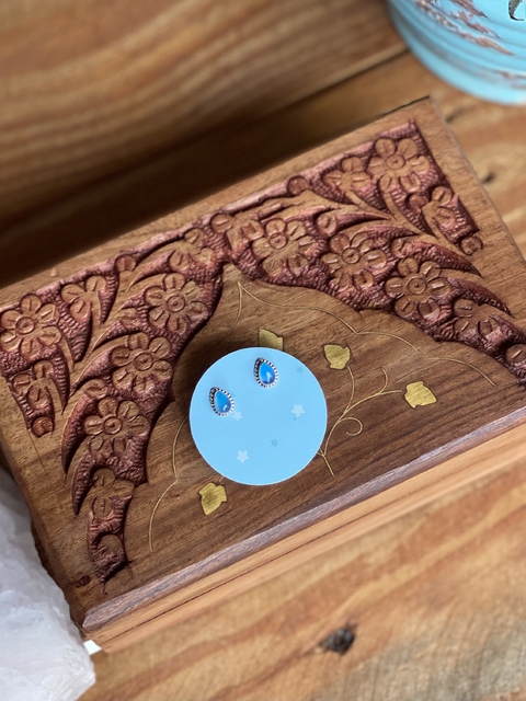 Brinco Calcedônia Gota