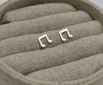 BRINCO PRATA NOTA MUSICAL