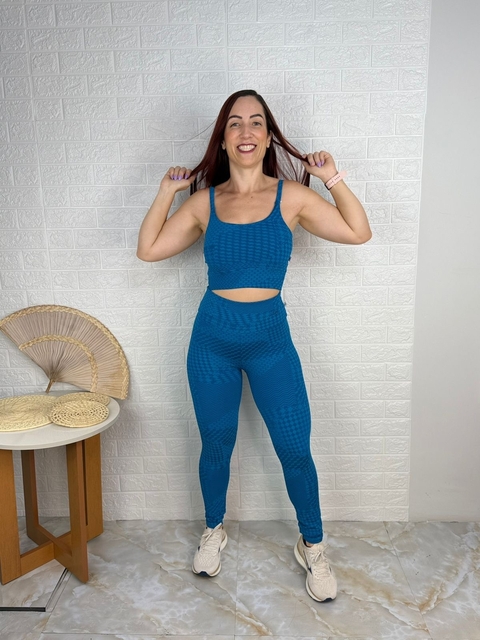 Conjunto Calça Jacquard Texturizado Geométrico em Poliamida