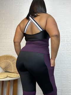 Conjunto de Calça em Poliamida Top com Elástico e Bolso nas Laterais na internet