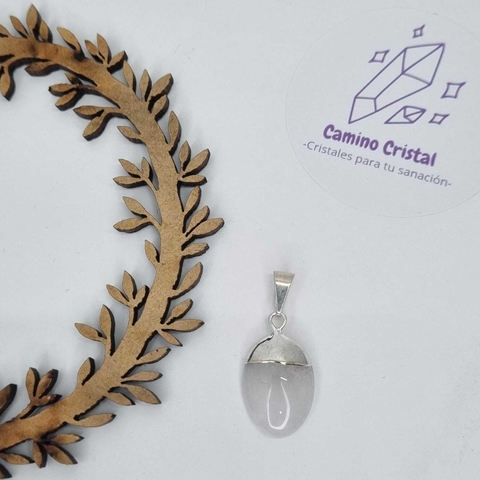 DIJE OVAL DE CUARZO BLANCO