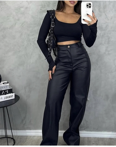 Calça courino lisa
