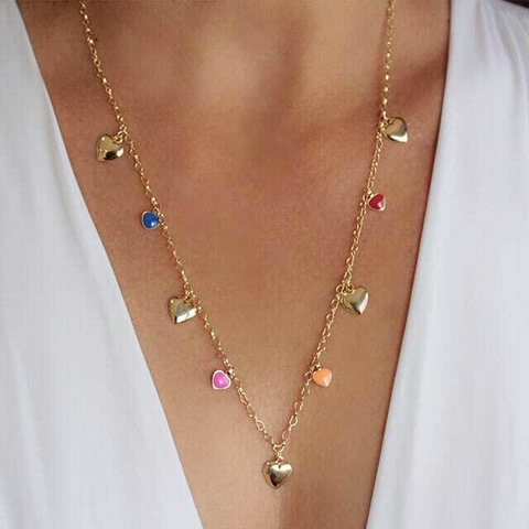 Colar corações resinados