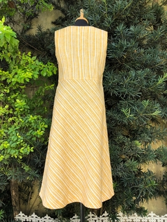 PUSCO - VESTIDO AMARELO - 38 - Maria Madame Desapegos - Multimarcas e Luxo!