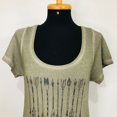 MOB - BLUSA ESTAMPA LANÇAS - P - comprar online