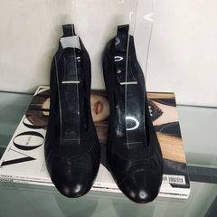 CHANEL - SAPATO ELASTIC CAP TOE - 39 - comprar online