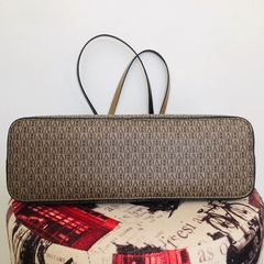 Imagem do VICTOR HUGO - BOLSA JENNY