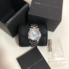 MARC BY MARC JACOBS - RELÓGIO CROMADO