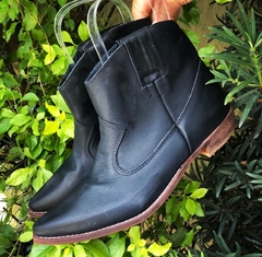 FARM - BOTA DE COURO PRETA