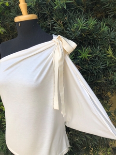 FORUM - BLUSA UM OMBRO SÓ - P - Maria Madame Desapegos - Multimarcas e Luxo!
