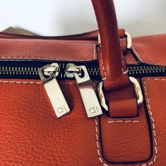 CAROLINA HERRERA - BOLSA BAÚ - Maria Madame Desapegos - Multimarcas e Luxo!