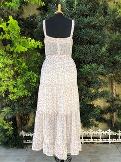 ESMERAL - VESTIDO BEGE FLORAL - Maria Madame Desapegos - Multimarcas e Luxo!