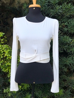 FLOR DE LIS - CROPPED OFF WHITE
