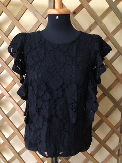 ZARA TRAFALUC- BLUSA PRETA EM RENDA - G