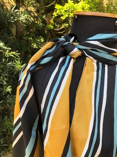 ZARA WOMAN - BLUSA GOLA AMARRAÇÃO - M na internet