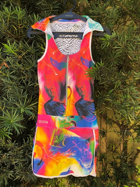 GAROTA FIT - VESTIDO ESTAMPADO - P