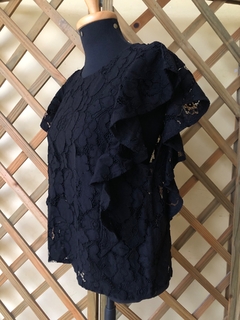 ZARA TRAFALUC- BLUSA PRETA EM RENDA - G - comprar online