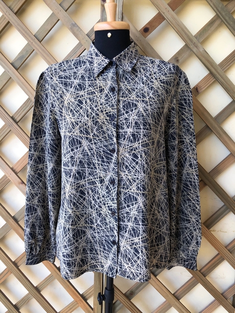 SEVENTEEN - CAMISA PRETA RISCOS - M
