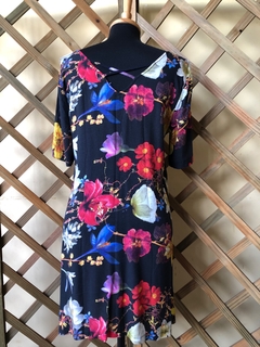 MOB - VESTIDO PRETO ESTAMPA FLORAL - P na internet