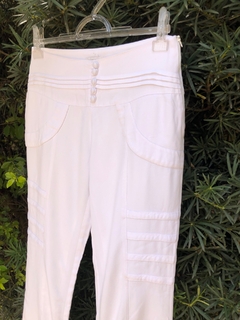 LA CHOCOLÊ - CALÇA FLARE BRANCA na internet
