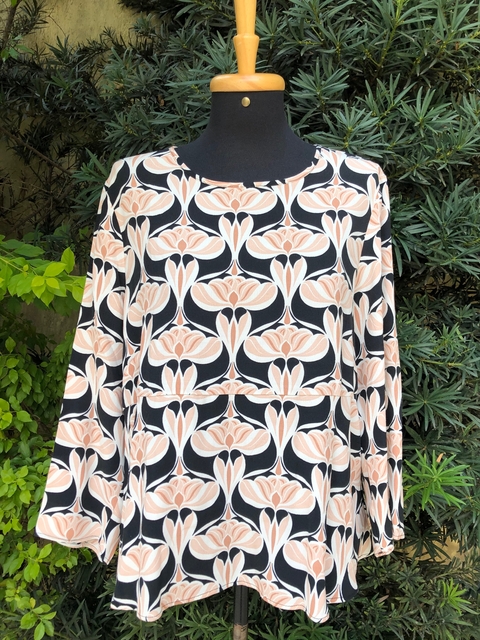 ZARA WOMAN - BLUSA BATA PRETA COM ESTAMPA