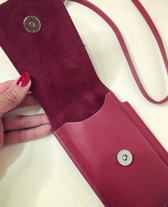 AREZZO - BOLSA PORTA CELULAR na internet