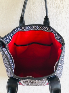 ADRIENNE VITTADINO - BOLSA SACOLA GRANDE na internet