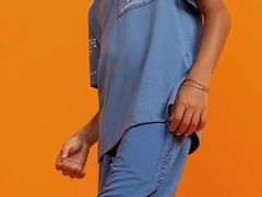 Camiseta com bolso frontal na internet