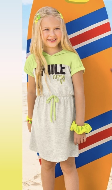 Vestido Smile com capuz