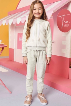 Conjunto Clean de Jaqueta em Moletom com Pelúcia e Pelo Liso e Calça em Moletom com Pelúcia - comprar online