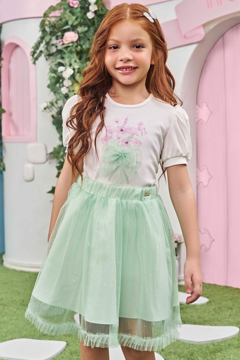 Conjunto de Blusa em Canelado Maui e Saia em Tule Wave. Com Shorts Embutido