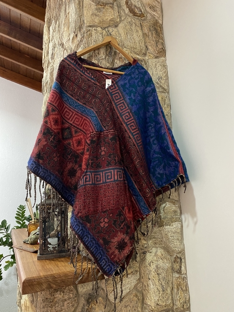 Poncho étnico