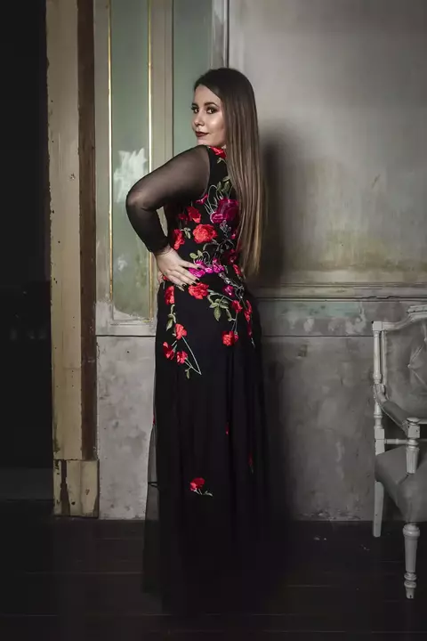 VESTIDO DE NOCHE FLORAL ELEGANCE