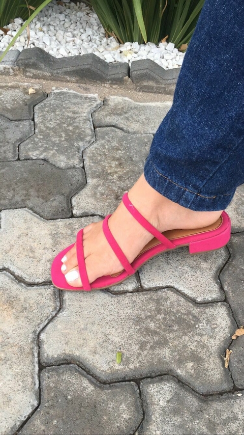 Sandália saltinho bloco Luísa 3 tiras (2cm)