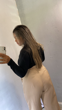 Body cavado preto