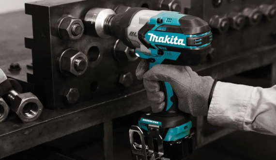 MAKITA