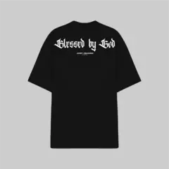 OVERSIZED JUST HEAVEN BLESSED BY GOD na internet
