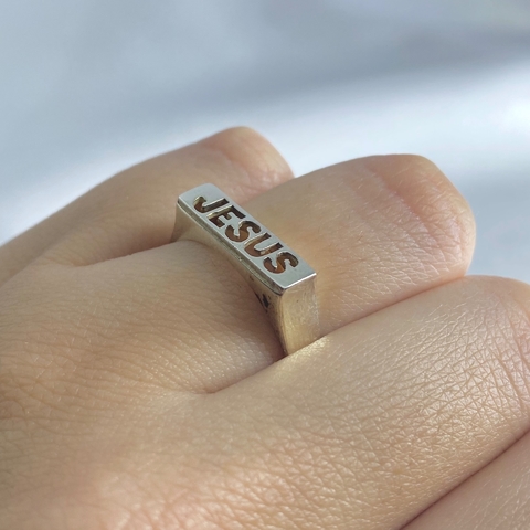 Anel escrito jesus