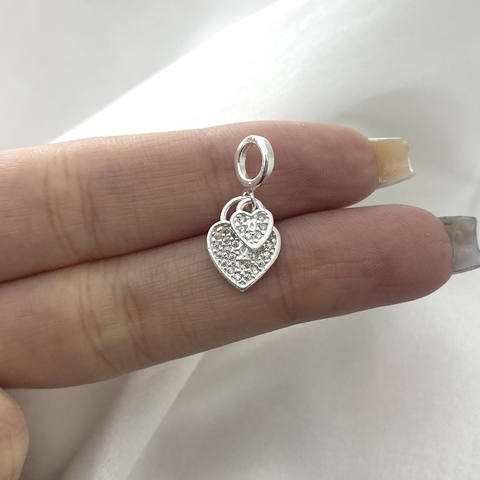 BERLOQUE DOIS PINGENTES CORAÇÕES CRAVEJADOS