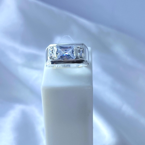 Anel pedra zircônia prata