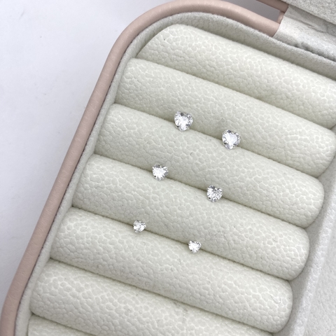 Trio de brincos zircônia de coração