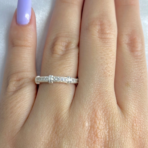 Anel 3 separações 12 pedras