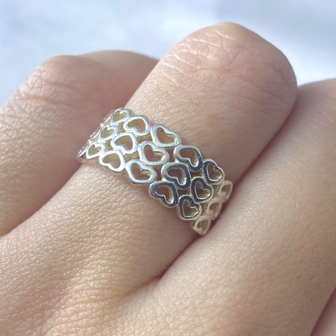 Anel três fileiras corações