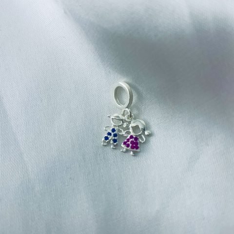 Berloque casal zircônia rosa/azul