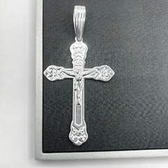 Pingente Cruz Portuguesa Facetada Com Cristo E Com Detalhes nas Pontas 6,7cm - comprar online