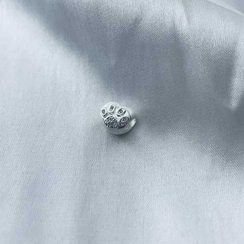 Berloque coração patinha cravejada " I LOVE MY PET"